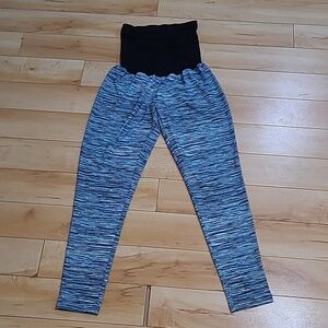 Motherhood women's size large maternity leggings